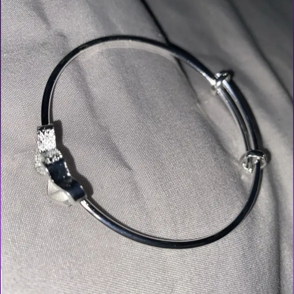 Adjustable Double Hearts Bracelet - Picture 6 of 11